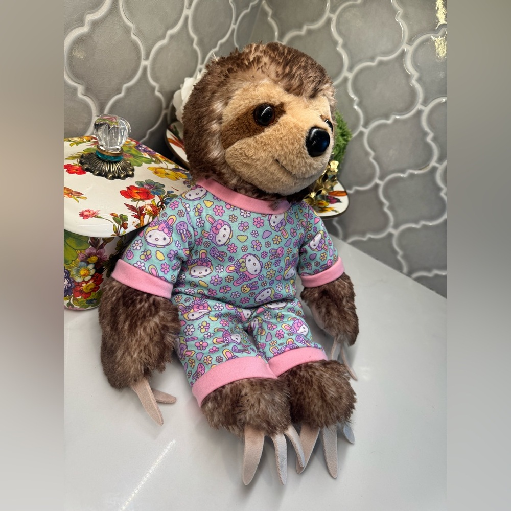Build-A-Bear Sloth Plush with Outfit – Soft & Clean - Picture 3 of 9
